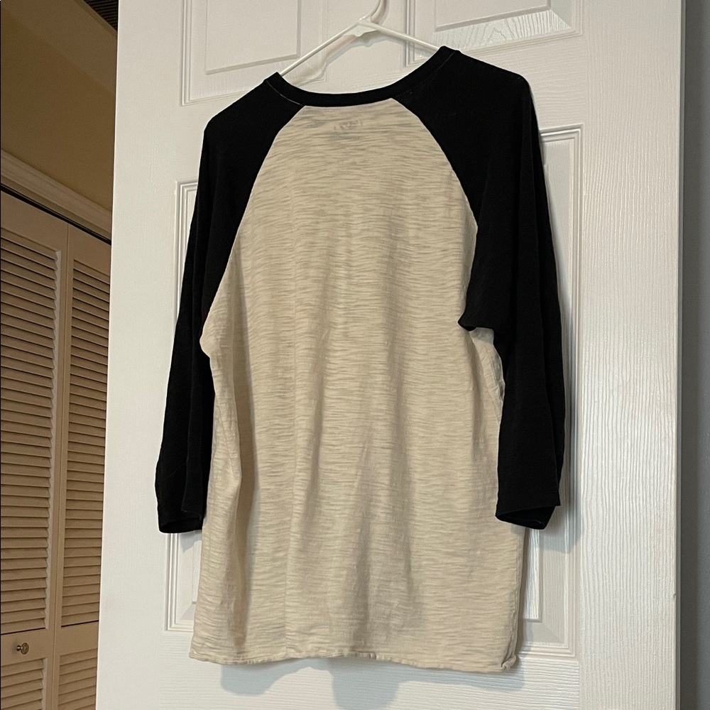 Budweiser Cream and Black Raglan Shirt - Picture 4 of 4
